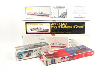Lot 1 - DIVERS (5)