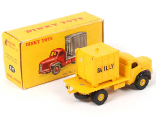 Lot 532 - DINKY TOYS (FRANCE) (1)