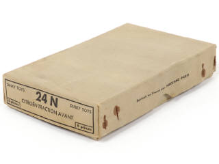 Lot 448 - DINKY TOYS (FRANCE) (1)