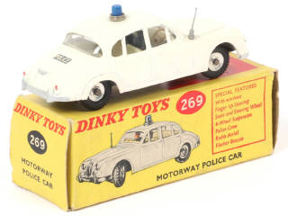 Lot 574 - DINKY TOYS (GB) (1)