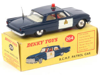 Lot 572 - DINKY TOYS (GB) (1)