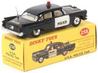 Lot 568 - DINKY TOYS (GB) (1)