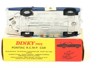 Lot 566 - DINKY TOYS (GB) (1)