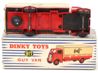 Lot 597 - DINKY TOYS (GB) (1)
