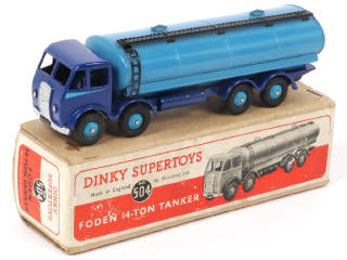 Lot 593 - DINKY TOYS (GB) (1)
