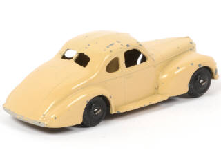 Lot 456 - DINKY TOYS (FRANCE) (1)