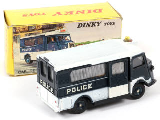 Lot 528 - DINKY TOYS (FRANCE) (1)