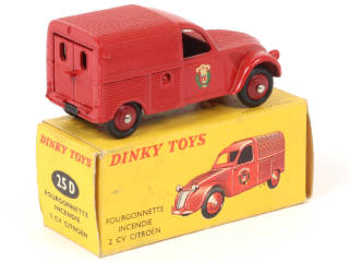 Lot 492 - DINKY TOYS (FRANCE) (1)