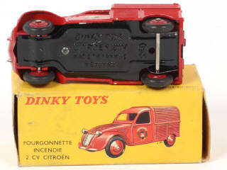 Lot 492 - DINKY TOYS (FRANCE) (1)