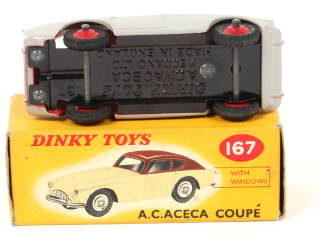 Lot 542 - DINKY TOYS (GB) (1)
