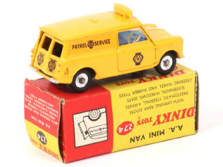 Lot 562 - DINKY TOYS (GB) (1)
