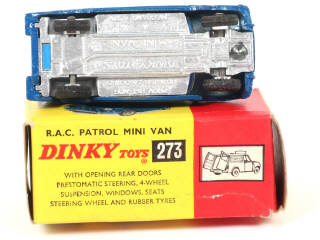 Lot 563 - DINKY TOYS (GB) (1)