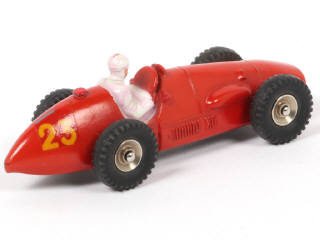 Lot 458 - DINKY TOYS (FRANCE) (1)