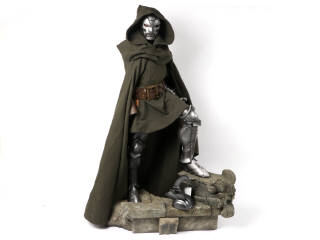 Lot 211 - SIDESHOW COLLECTIBLES (1)