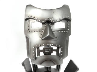 Lot 211 - SIDESHOW COLLECTIBLES (1)