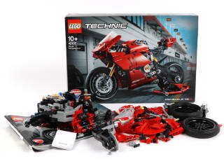 Lot 11 - LEGO (DANEMARK) (1)