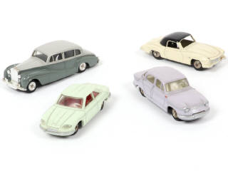 Lot 353 - DINKY TOYS (FRANCE) (4)