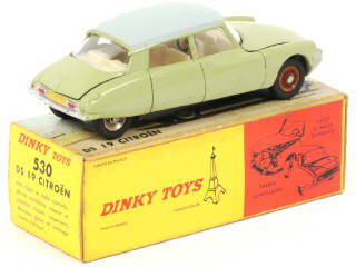Lot 292 - DINKY TOYS (FRANCE) (1)
