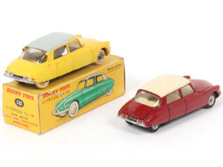 Lot 335 - DINKY TOYS (FRANCE) (2)