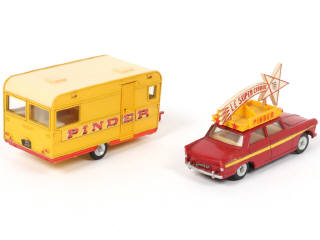 Lot 284 - DINKY TOYS (FRANCE) (1)