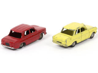 Lot 328 - DINKY TOYS (FRANCE) Série JUNIOR (2)