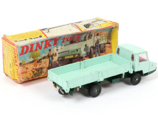 Lot 320 - DINKY TOYS (FRANCE) (1)