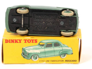 Lot 295 - DINKY TOYS (FRANCE) (1)