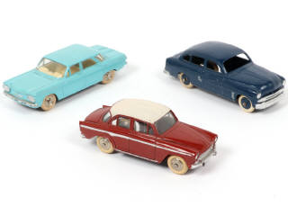 Lot 346 - DINKY TOYS (FRANCE) (3)