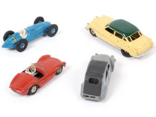 Lot 357 - DINKY TOYS (FRANCE) (4)