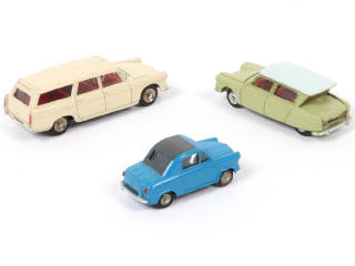 Lot 345 - DINKY TOYS (FRANCE) (3)