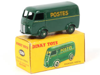 Lot 322 - DINKY TOYS (FRANCE) (1)