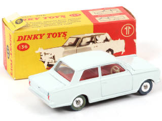 Lot 271 - DINKY TOYS (GB) (1)