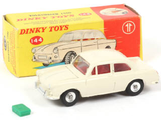 Lot 276 - DINKY TOYS (GB) (1)