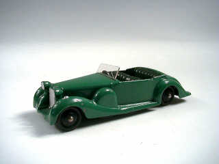Lot 552 - DINKY TOYS GB (1)