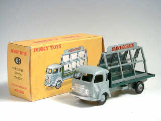 Lot 719 - DINKY TOYS FRANCE (1)