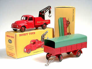 Lot 728 - DINKY TOYS FRANCE (2)