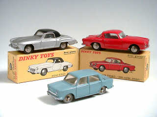Lot 651 - DINKY TOYS (FRANCE) (3)