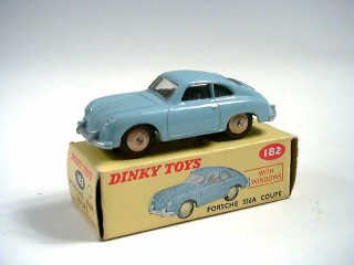 Lot 561 - DINKY TOYS GB (1)