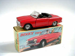 Lot 673 - DINKY TOYS FRANCE (1)