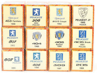 Lot 135 - EDITIONS HACHETTE (FRANCE) (12)