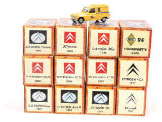 Lot 76 - EDITIONS HACHETTE (FRANCE) (12)