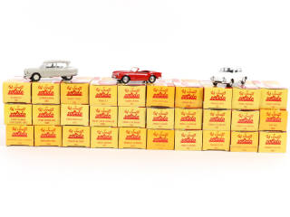 Lot 115 - EDITIONS HACHETTE (FRANCE) (30)