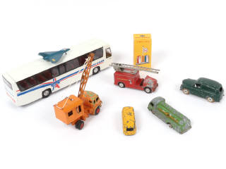 Lot 78 - DIVERS (7)