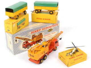 Lot 72 - DINKY TOYS (FRANCE) (4)