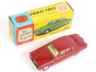 Lot 92 - CORGI TOYS (GB) (1)