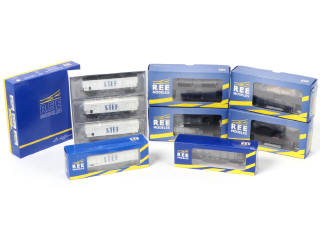 Lot 64 - REE MODELES (FRANCE) (9)