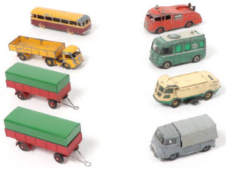 Lot 238 - DINKY TOYS (8)