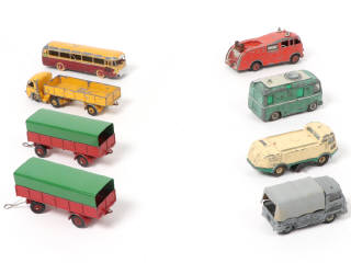 Lot 238 - DINKY TOYS (8)