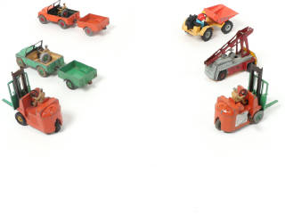 Lot 234 - DINKY TOYS (6)