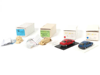 Lot 102 - DIVERS (4)